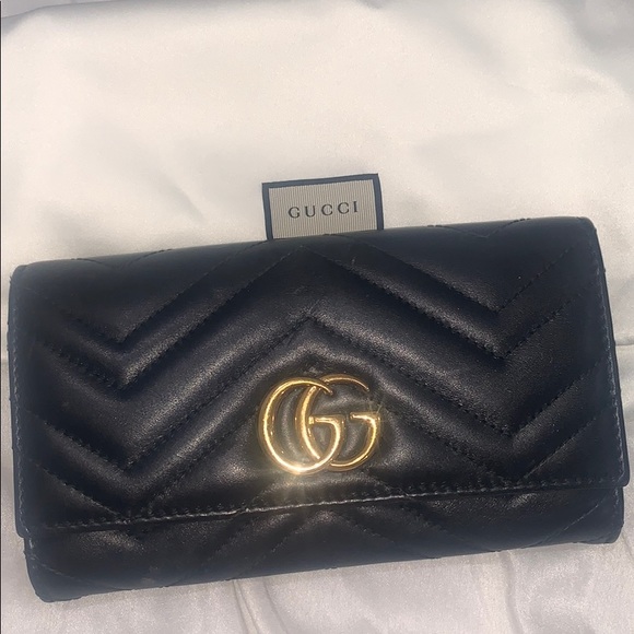 Gucci Handbags - GG Marmont Continental wallet